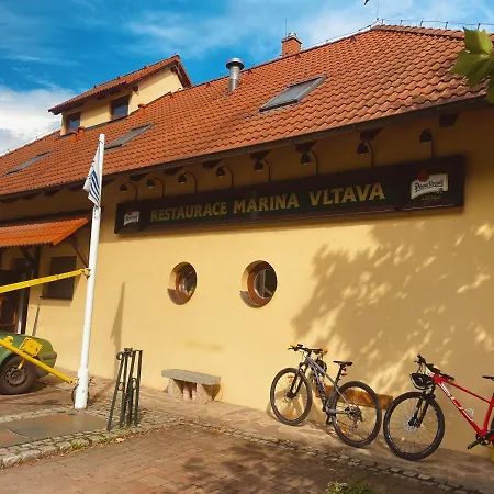 Penzion Marina Vltava Nelahozeves